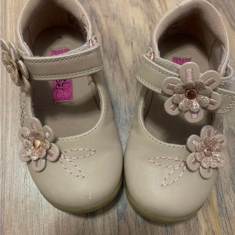 Kids Floral Mary Jane Shoes - Beige